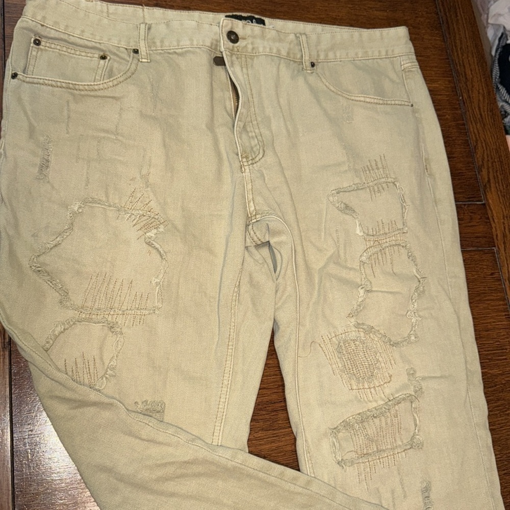 Born Fly Anytown USA tan distressed jeans size 42 - Picture 2 of 9